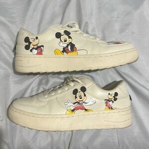 Sneakers Zara Mickey Mouse size 37